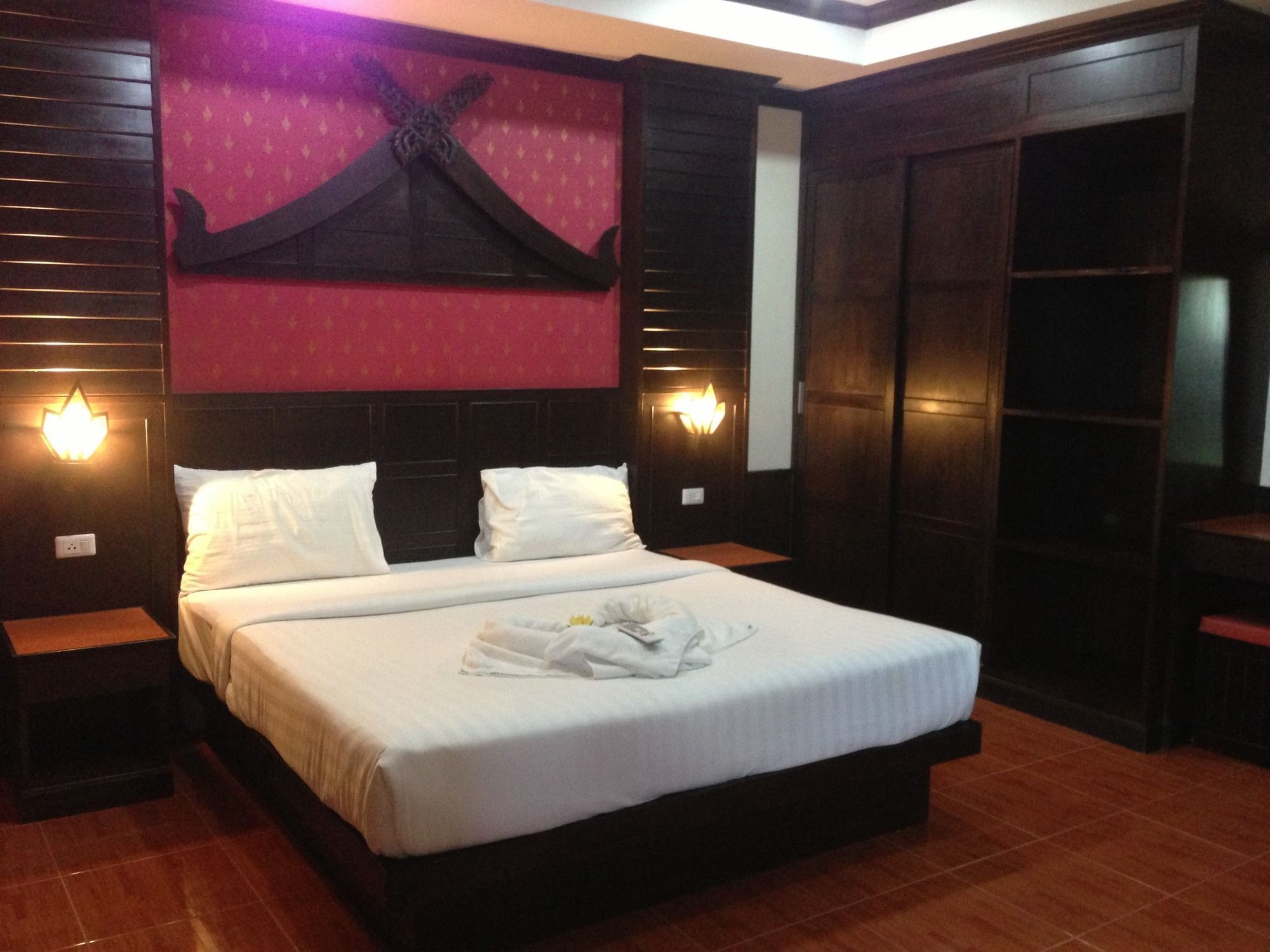 Sk Residence Patong Exterior photo
